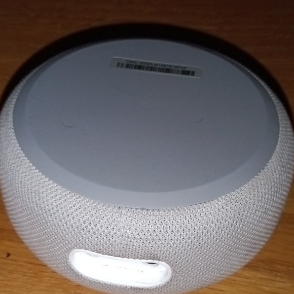 Amazon Echo Dot D9N29T White 3rd Gen Wireless Bluetooth Smart Speaker with Alexa - Picture 5 of 5